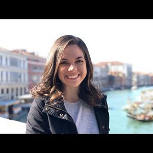 Meet your Posher, Brooke